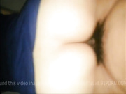 漂亮清纯的大学女孩床上被操的直喷水