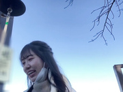 [STARS-837] 気の合う男性と恥じらい指令付きドキドキハニカミ赤面デート 結果…初中出し解禁！ときめき、恥じらい、笑いありのデビュー1周年 百仁花 - 1of5