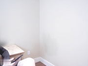 人工智能奶牛女孩被教导如何与她的主人发生性关系