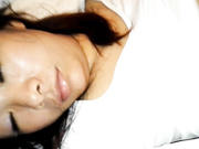 全网首发-真实系列6-无锡刚上班的小美女和2男同事一起吃饭时被忽悠的喝醉后带回去2人轮流不停的操,一个干一个拍摄!