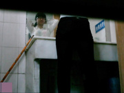 某醫學院公共衛生間拍攝到的大量學妹如廁 各式嫩穴看得誘惑十足 1080P高清