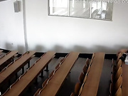 周末在大学教室里面