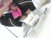 國內廁拍大神潛入某事業單位寫字樓公共女廁拍攝各式美女少婦如廁 有個金戒指氣質少婦貌似像個領導 1080P原版高清