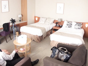 [SNIS-448] JKお散歩 小島みなみ【破解】 - 1of5