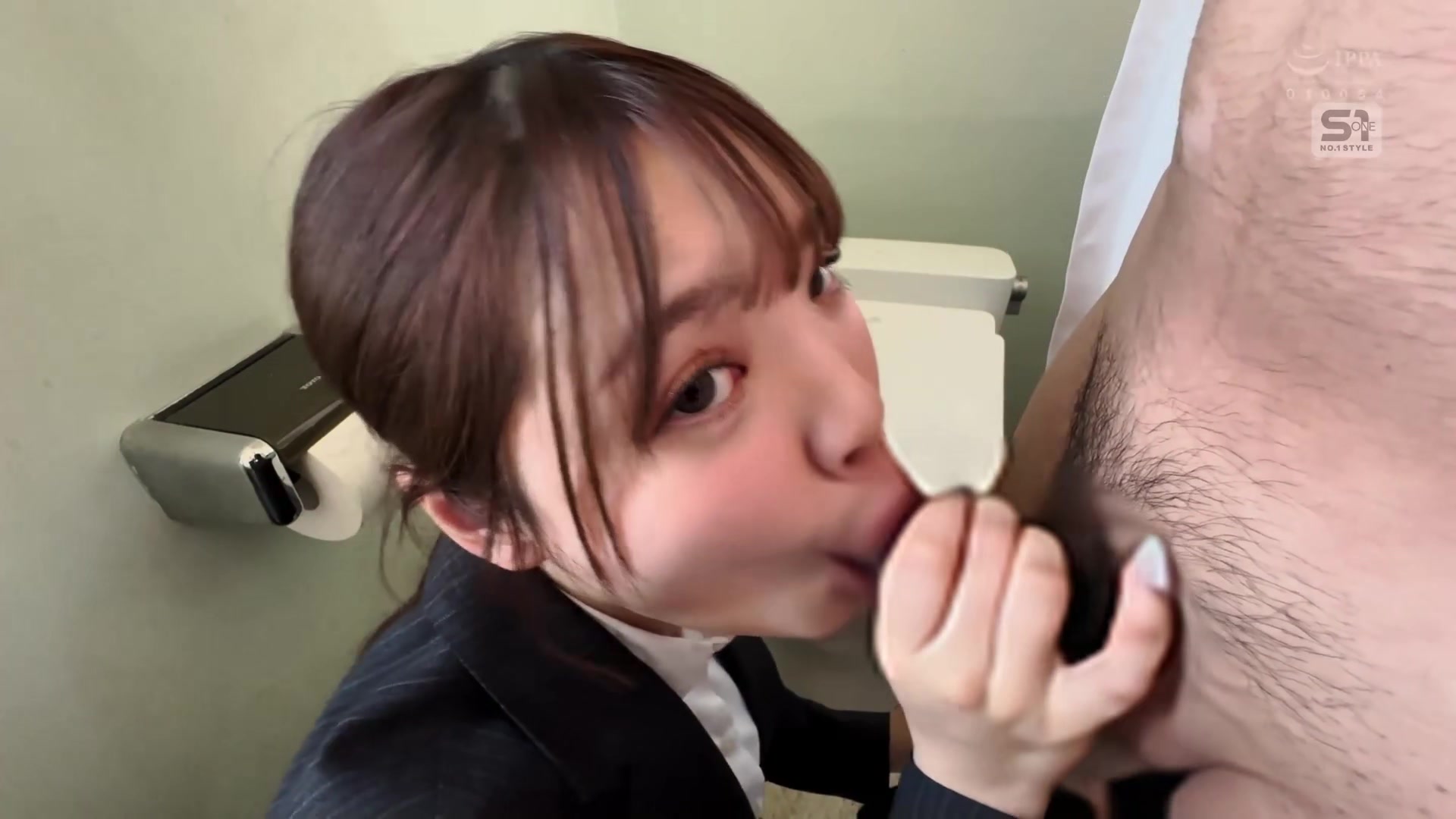 [SONE-535] 经不住劝的就职学生 性骚扰 肉体关系 这两样都不懂拒绝 中森心心奈【破解】 - 4of5