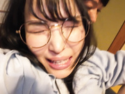 [REAL-898] 旅行に来て浮かれている女を襲撃。色白で良いカラダしていたから - 1of5