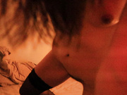 蜂腰翘臀长腿骚女与男友自拍啪啪