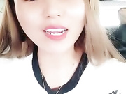 高顏值長發妹子與老鐵驅車郊外玩野戰車震 跪舔雞巴配合各種體位高潮顏射吃精 精彩對白