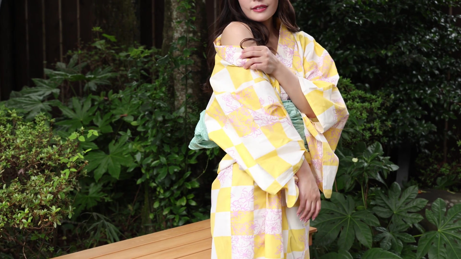 [MBRBN-057] 八木奈々 湯女美人 - 2of5