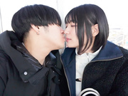 [SQTE-619] 休日に彼女と。SEX好きの彼女と種付け温泉旅行 虹村ゆみ - 1of5