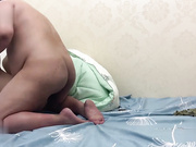 土豪胖哥冒充老板下药迷玩❤️刚毕业出来找工作的妹子用医疗器械窥阴道拍摄无水印版