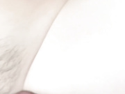 我成为了继母的网恋对象，继母网恋不知道是我，居然还跟我裸聊！趁她做瑜伽的时候打视频，让继母给我看她的骚逼嫩乳