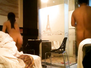 酒店偷拍胖哥嫖妓❤️身材苗条的20岁美女大学生不热身上来扑倒就干