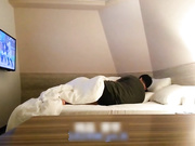摄像头偷拍汽车旅馆一对中年男女啪啪