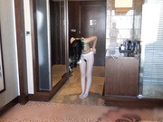 秘密花园学院派国模小涵酒店私拍洗澡试穿各式性感情趣内衣