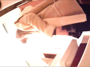 最新流出美女如云的餐厅高级坐厕偷拍第5季非常屌把针孔装在了马桶盖