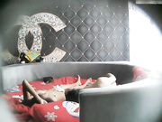 特色酒店偷拍身材性感又很有气质的美女背着闺蜜和她男友偷情,战斗力真强不停的狂操,完事后美女累得都不擦了!