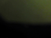 牛人潜入商场隔板女厕侧拍黑丝美眉阴唇有很多分泌物