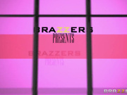 被性感女囚引诱入牢的狱警