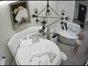 眼镜男喜欢舔脚挑逗一番扒掉美女白领内裤露出大白屁股强势插入快速抽送凄惨动人呻吟声随啪啪声齐响小伙真猛