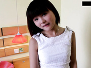 长相可爱的童颜国模莉莉大尺度私拍现场视频 真的很可爱好萌好嫩