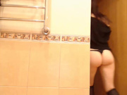 黑丝美女用大号震动棒自慰高潮喷水.mp4