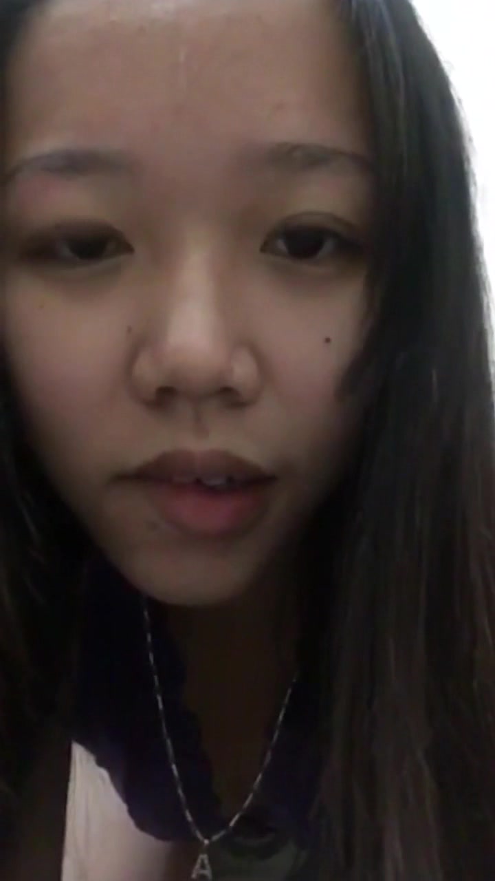 香港美少女的寂寞轻狂 清纯小美女舞骚弄姿揉乳玩穴给男友看 被渣男放到网络流出 高清私拍48P 高清720P版