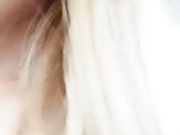 高颜值长发骚货少妇和炮友户外车上口爆 口交深喉 口活很棒 男的受不了就射在嘴里 非常精彩