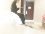 老哥探花约了个高颜值黑衣妹子TP啪啪 洗完澡翘着大屁股深喉口交大力猛操非常诱人