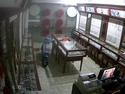 黑客破解商业街老银铺首饰店监控偷拍老板娘和老公一块看黄色电影嗨起在小长凳来一炮