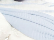 有几分姿色的美女主播打入美容院做学徒趁人不备偷拍师傅帮女顾客推胸保健没人的时候自己玩逼