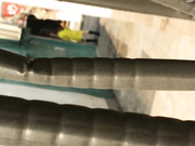 中午小区公共沟厕蹲点守候两个年轻漂亮妹子嘘嘘为了拍脸尾随出了厕所被妹子察觉了