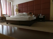 吃完宵夜带医院刚来实习的美女小护士出租屋啪啪,逼逼很紧应该是还没被人开发,害羞又淫骚想要,水嫩嫩的.国语!