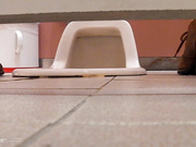 【全網首發】【廁拍小酌】2020.6月流出技術型坑神女衛藏匿隔間偸拍多位漂亮氣質美女方便，抓拍技術不錯 10人次絕對引爆妳的眼球～原版高清