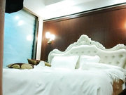 学生装萝莉清纯乖巧娇小玲珑抠穴抱插玩得爽