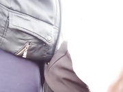 户外勾搭农民老头衣服都不脱掏鸡巴就舔刺激