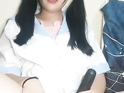 无毛小萝莉鲍鱼骚穴被大黑牛自慰骚穴白浆流出