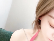 纯天然的白虎 不是刮毛的那种罕见粉嫩美穴