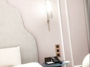 哥哥玩弄妹妹居家玩操鸡巴深入坐插高潮内射