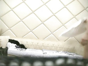 高端外围性感妹子撩起裙子肉丝摩擦骑乘猛操