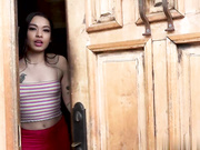 少女口交大鸡巴男上位抽插呻吟不断高潮诱惑