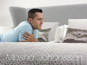 玛莎约翰逊小穴被巨屌深插玩弄干出血