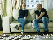 清纯少女无毛大战巨屌侧入玩弄深插破处