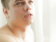 轻的三姐妹在他们的第一个三人操逼大战